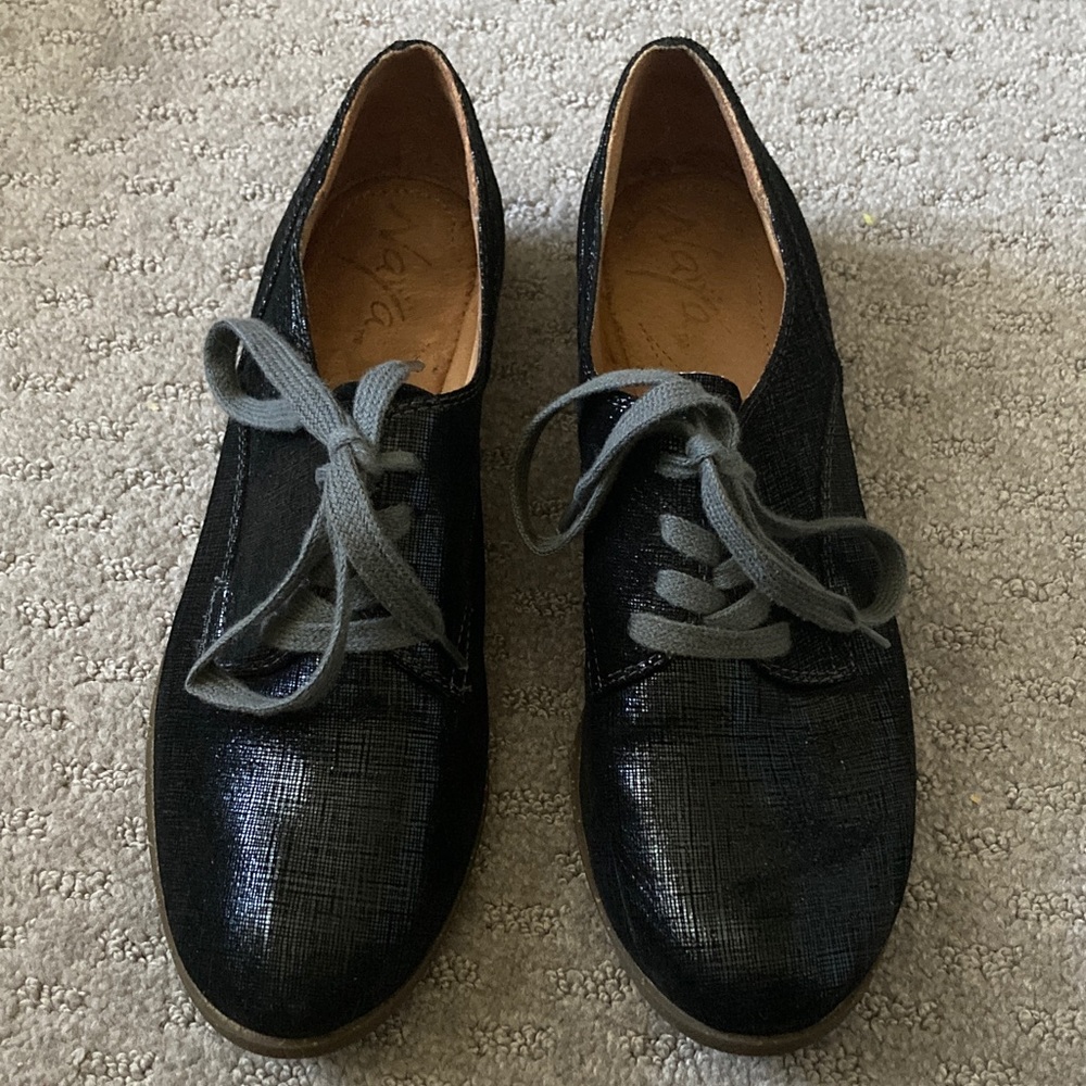 NAYA Tiber black textured leather oxfords, Sz 8.